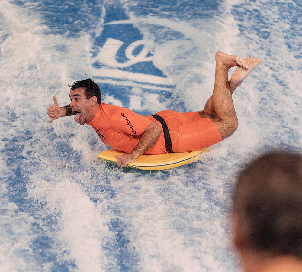 rider sur la vague wave in paris